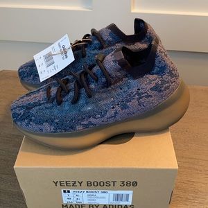 YEEZY BOOST 380 size US 7 Men’s